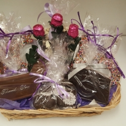 GiftBasket001